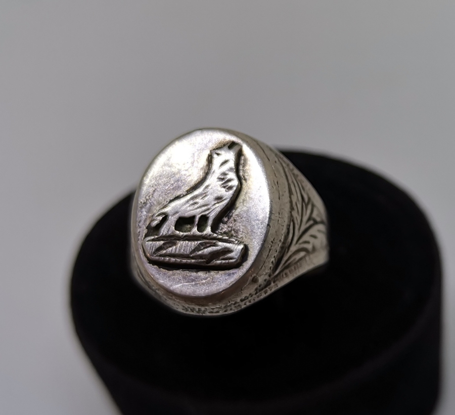 ÜZERİ BOZKURTLU ÖZEL YAPIM GÜMÜŞ YÜZÜK