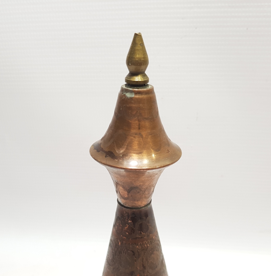 ERZİNCAN İŞİ İŞLEMELİ ANTİKA KARAF