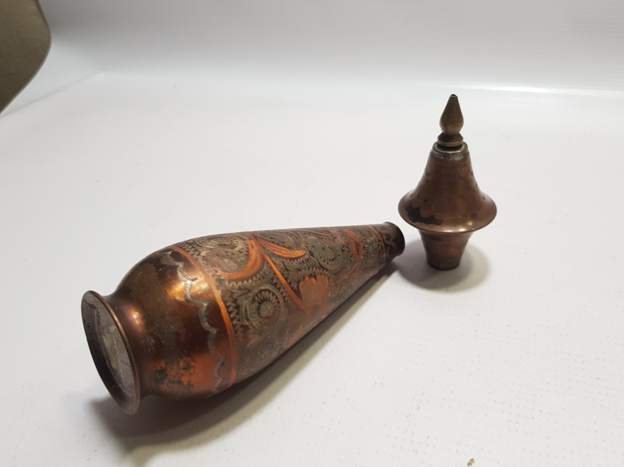 ERZİNCAN İŞİ İŞLEMELİ ANTİKA KARAF