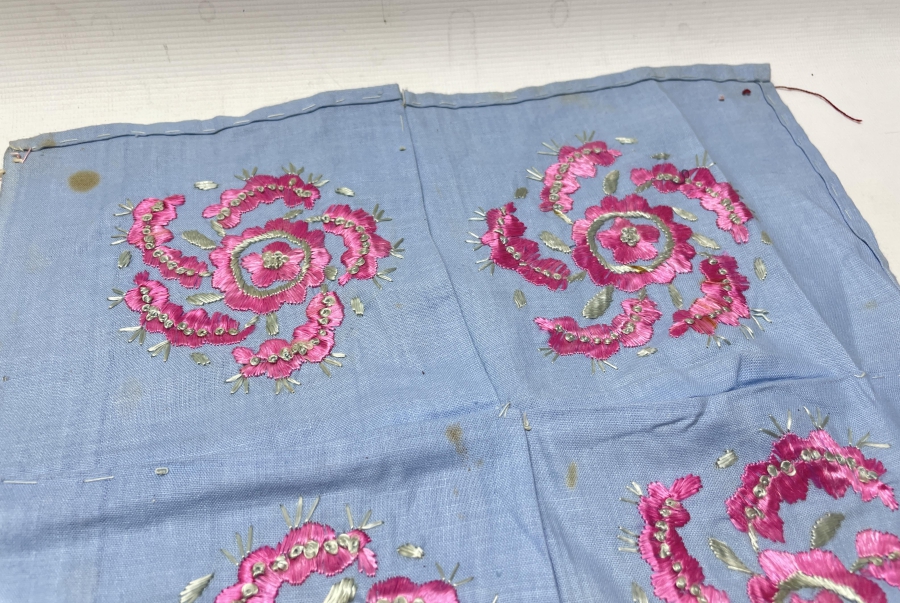 OSMANLI DÖNEMİ ÇARKIFELEK MOTİFLİ İŞLEMELİ EL İŞİ GELİN ÇEVRESİ