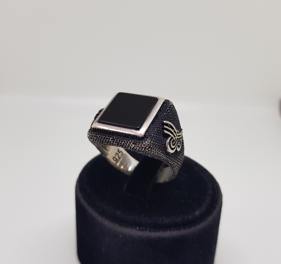 ÜZERİNDE SELÇUKLU KARTALI FİGÜRÜ BULUNAN ÖZEL YAPIM GÜMÜŞ YÜZÜK