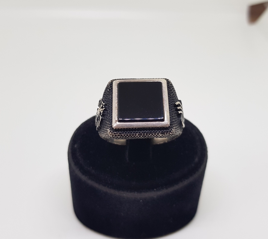 ÜZERİNDE SELÇUKLU KARTALI FİGÜRÜ BULUNAN ÖZEL YAPIM GÜMÜŞ YÜZÜK