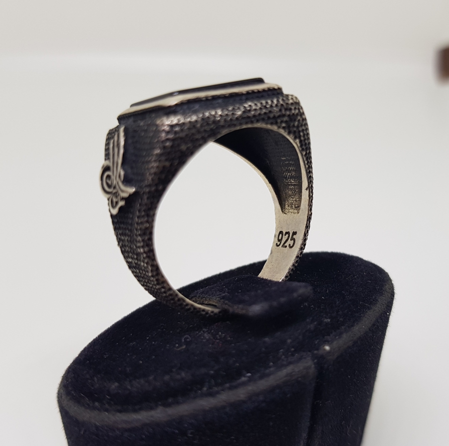 ÜZERİNDE SELÇUKLU KARTALI FİGÜRÜ BULUNAN ÖZEL YAPIM GÜMÜŞ YÜZÜK