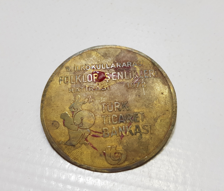 TÜRKİYE TİCARET BANKASI FOLKLÖR ŞENLİKLERİ HATIRASI ROZET
