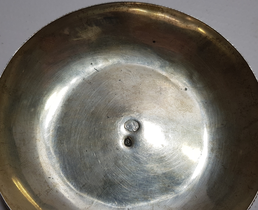 ABDÜLMECİD HAN DÖNEMİ TUĞRALI GÜMÜŞ NADİR KINA TASI