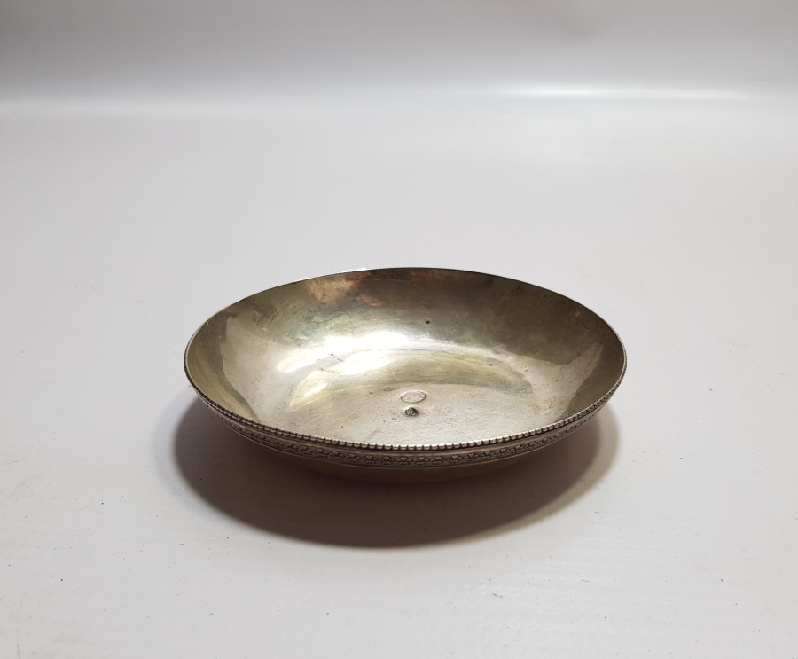 ABDÜLMECİD HAN DÖNEMİ TUĞRALI GÜMÜŞ NADİR KINA TASI