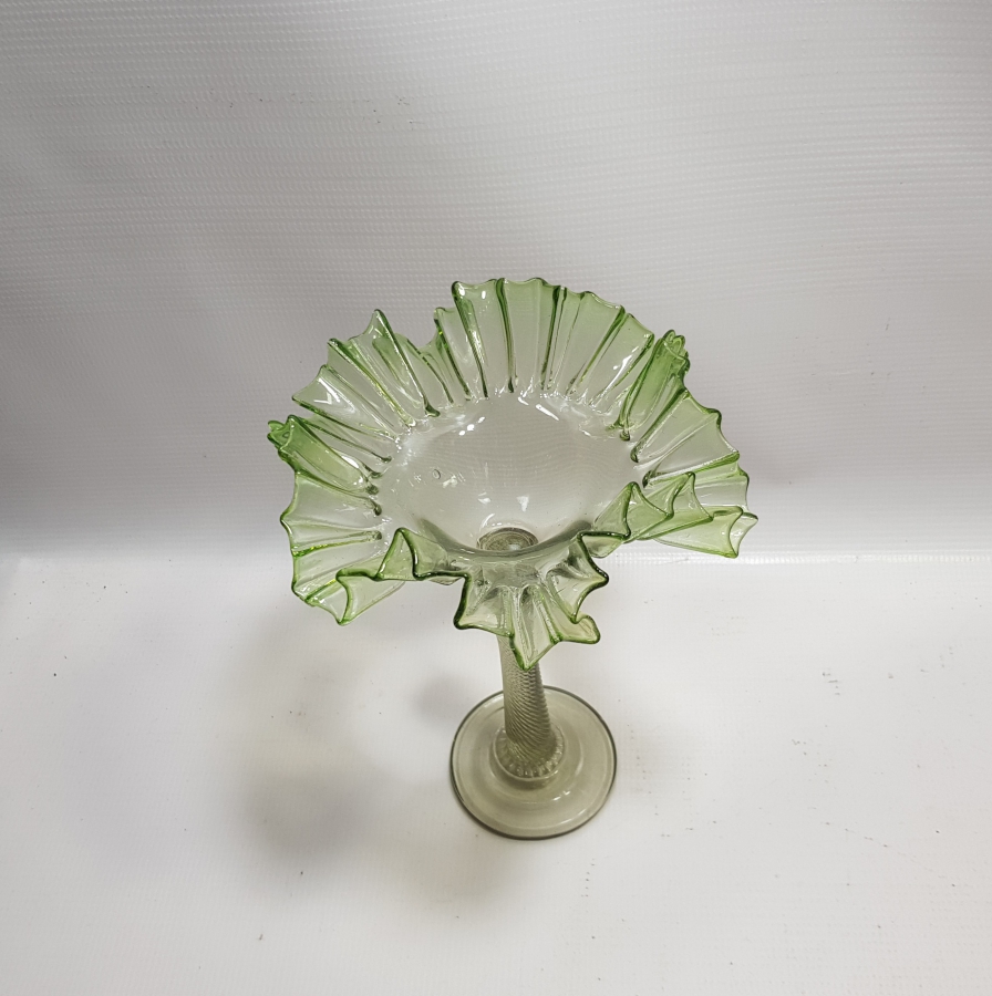 KOPARMA İŞÇİLİKLİ NADİR FORMDA FIRFIRLI LOKUMLUK