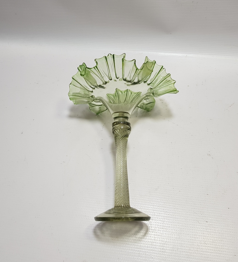 KOPARMA İŞÇİLİKLİ NADİR FORMDA FIRFIRLI LOKUMLUK