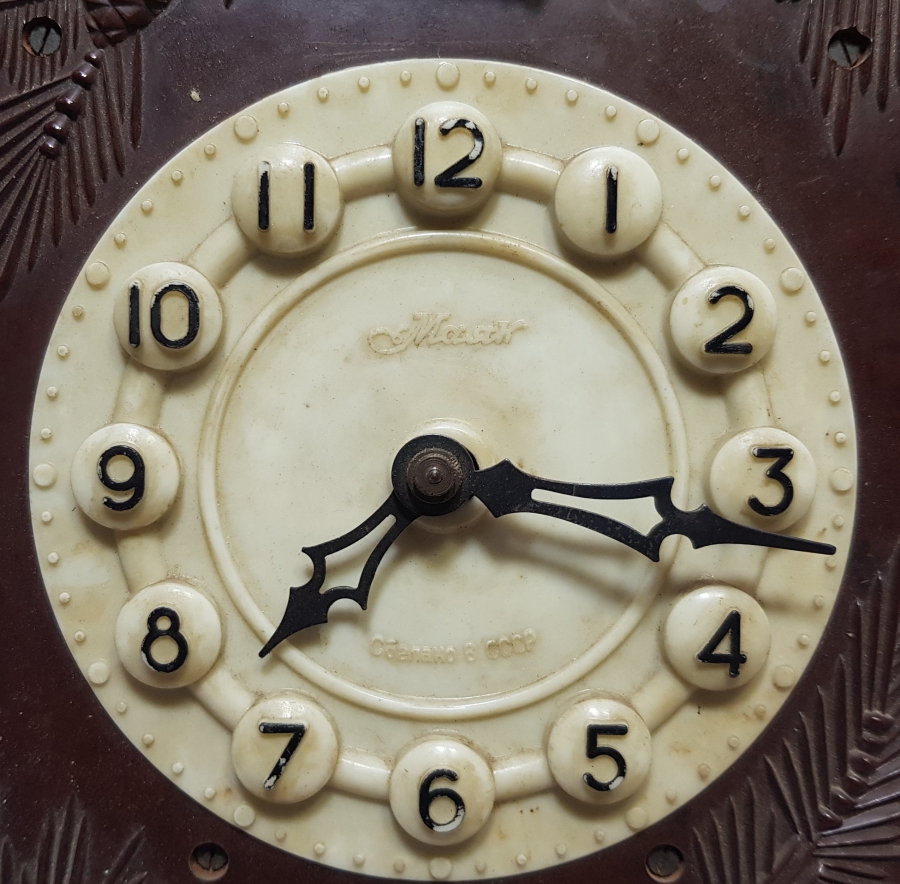 KARAORMAN MODELİ ANTİKA GUGUKLU TOPLU DUVAR SAATİ