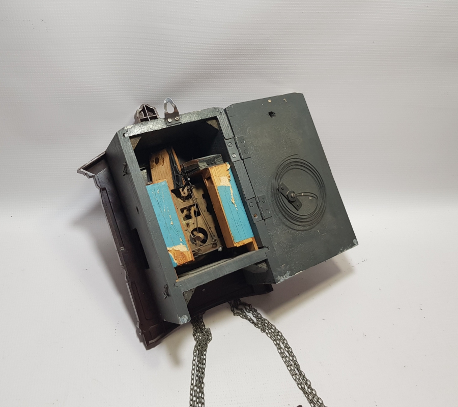 KARAORMAN MODELİ ANTİKA GUGUKLU TOPLU DUVAR SAATİ