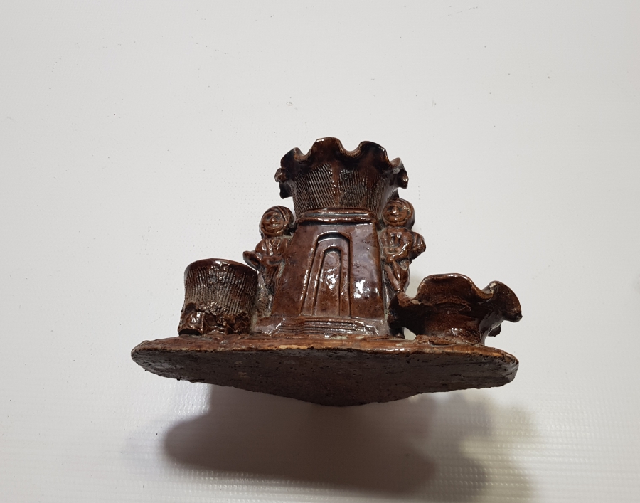 NADİR RENKTE ÇANAKKALE İŞİ TOPRAK MASA ÜSTÜ KALEMLİĞİ