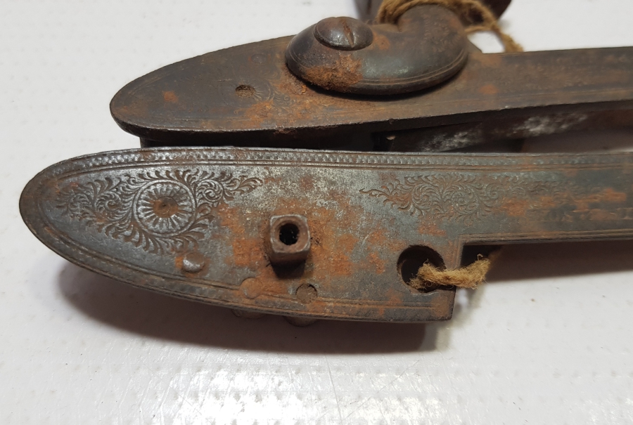 OSMANLI DÖNEMİ ÇİFT DOLMA TÜFEK ÇAKMAĞI