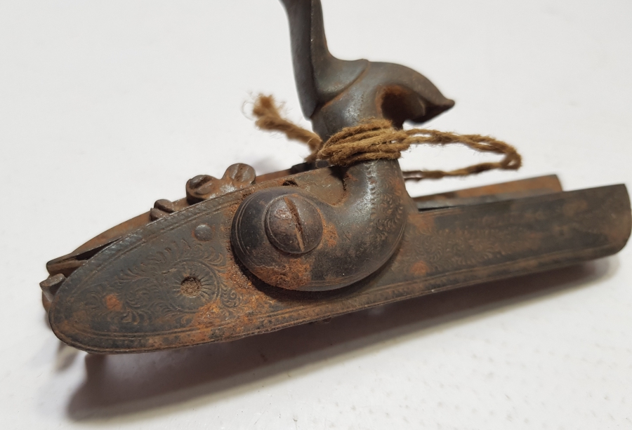 OSMANLI DÖNEMİ ÇİFT DOLMA TÜFEK ÇAKMAĞI