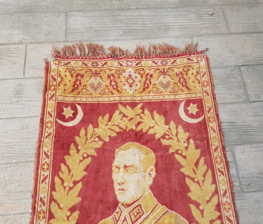 OSMANLI SON DÖNEM ÇOK NADİR ASKERİ KIYAFETLİ VE OSMANLI NİŞANLI MİLLİ MÜCADELE PROPAGANDASI ATATÜRK DUVAR HALISI