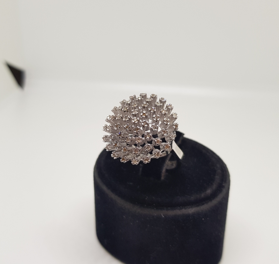 PIRLANTA TAŞLI YUVARLAK KİRPİ MODEL YÜZÜK