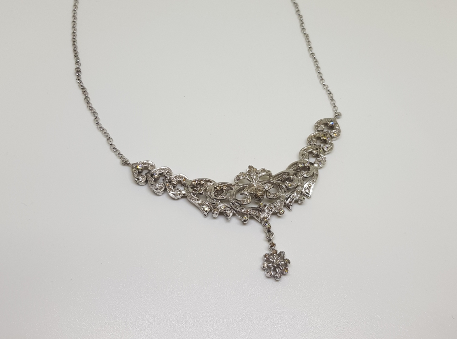 PIRLANTA TAŞLI FRANSIZ FİYONK MODELİ GERDANLIK