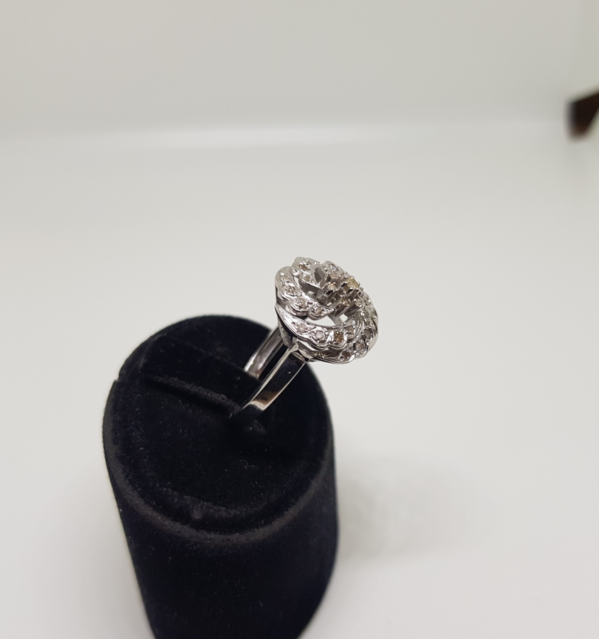 ÇARKIFELEK MODELİ PIRLANTA TAŞLI YÜZÜK