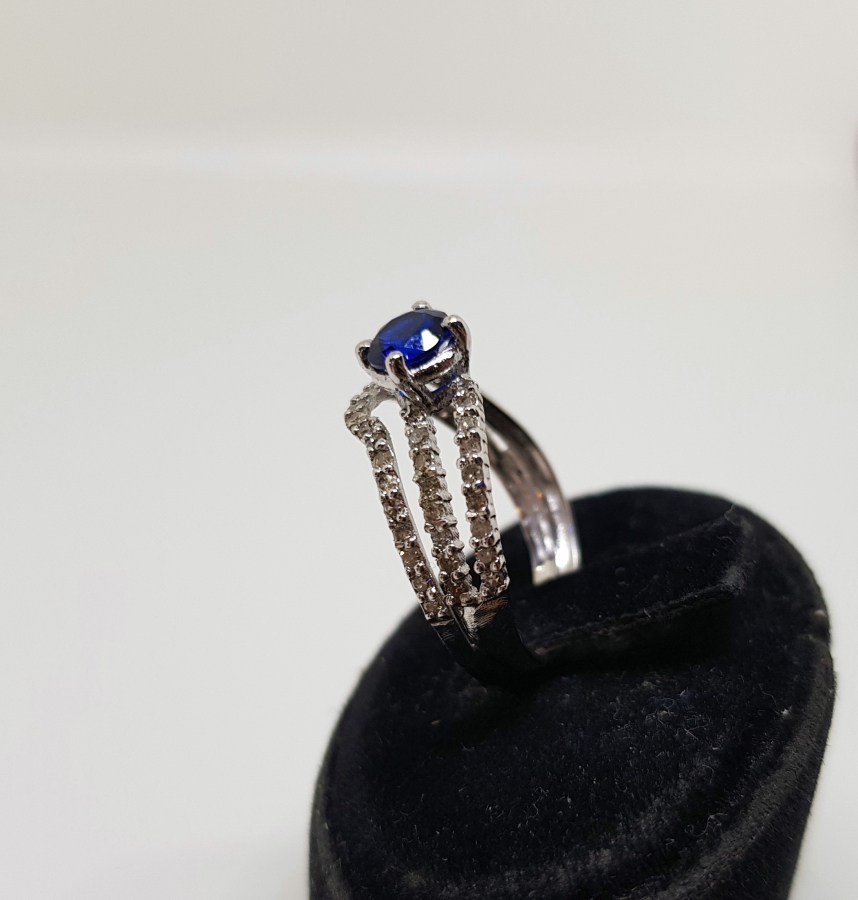 SAFİR VE PIRLANTA TAŞLI ÇİFT TUR MODEL YÜZÜK