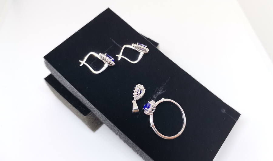 SAFİR VE PIRLANTA TAŞLI TAM TAKIM SET