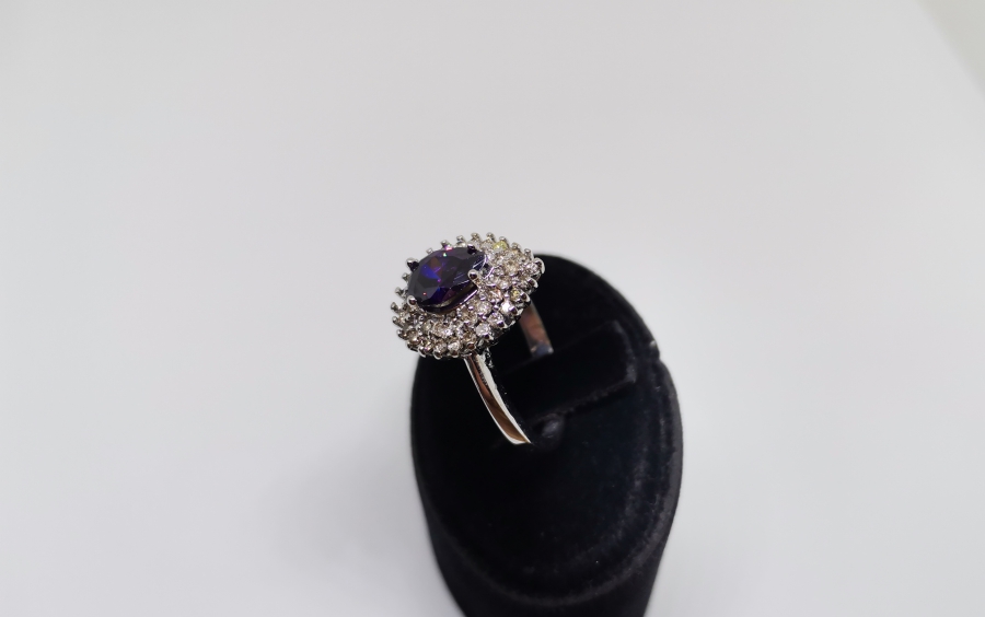 AMETİST VE PIRLANTA TAŞLI DAMLA MODELLİ YÜZÜK