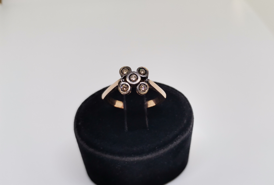 YAYIK BEŞTAŞ MODEL PIRLANTA YÜZÜK