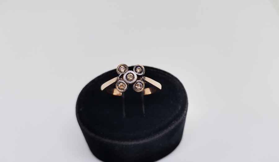 YAYIK BEŞTAŞ MODEL PIRLANTA YÜZÜK