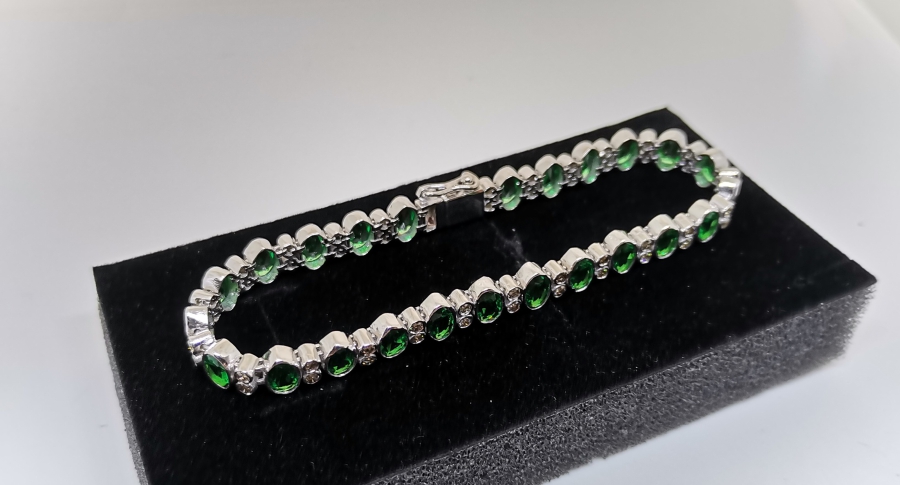 ZÜMRÜT VE PIRLANTA TAŞLI BİLEKLİK