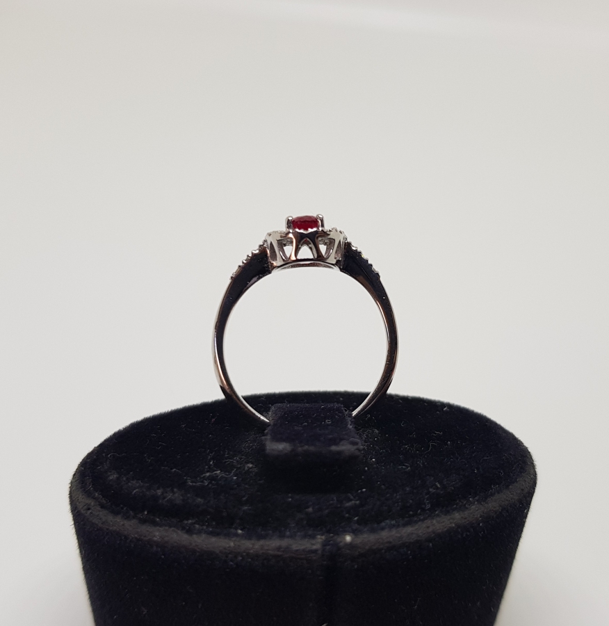 YAKUT VE PIRLANTA TAŞLI FRANSIZ BAGET MODELİ YÜZÜK