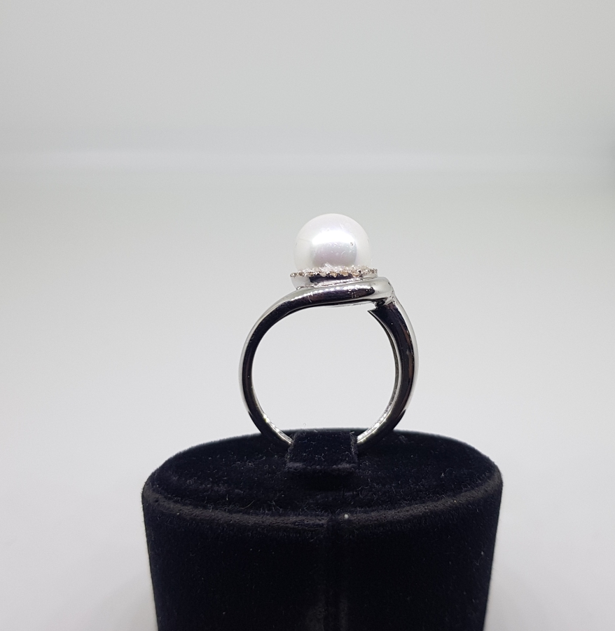 İNCİLİ MODEL PIRLANTA TAŞLI YÜZÜK