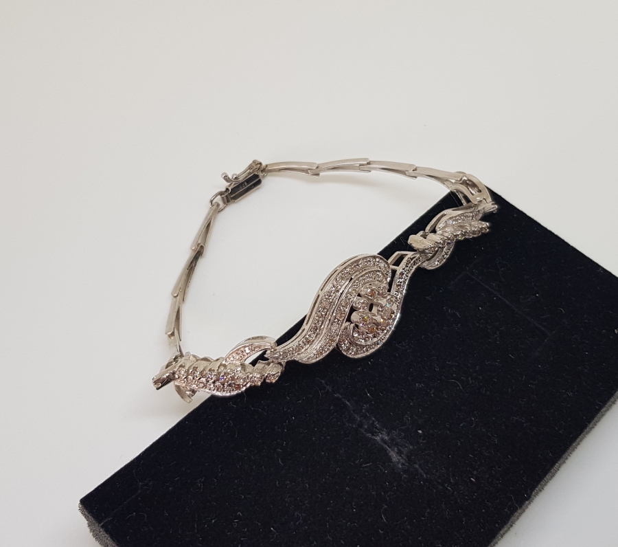 SALYANGOZ MODELİ PIRLANTA TAŞLI BİLEKLİK