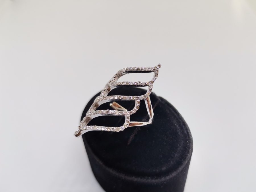 SONSUZLUK MODEL PIRLANTA YÜZÜK