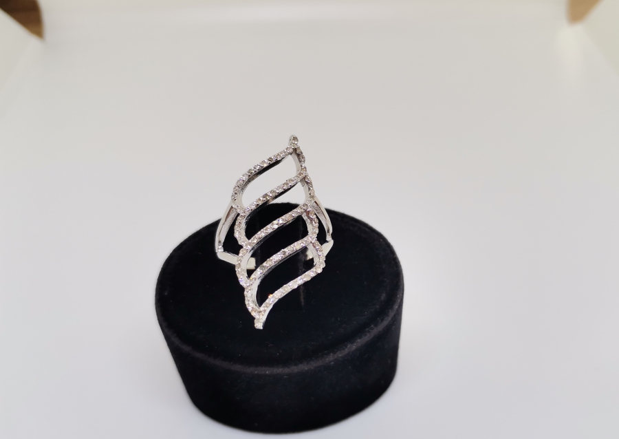 SONSUZLUK MODEL PIRLANTA YÜZÜK