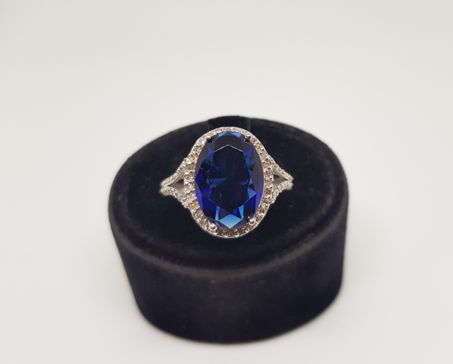 SAFİR VE PIRLANTA TAŞLI MISIRİ MODEL YÜZÜK