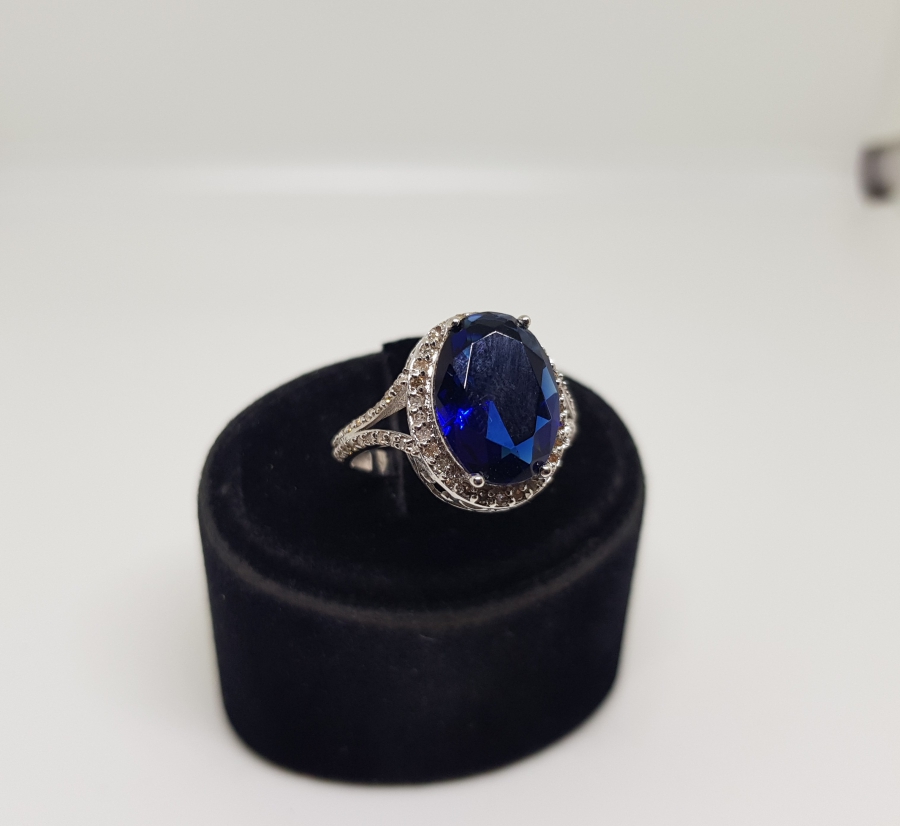 SAFİR VE PIRLANTA TAŞLI MISIRİ MODEL YÜZÜK