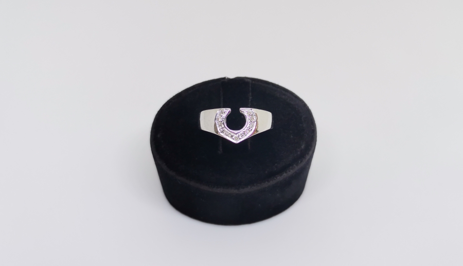 AT NALI MODEL PIRLANTA YÜZÜK