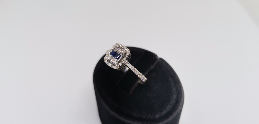 SAFİR VE PIRLANTA TAŞLI BAGET YÜZÜK