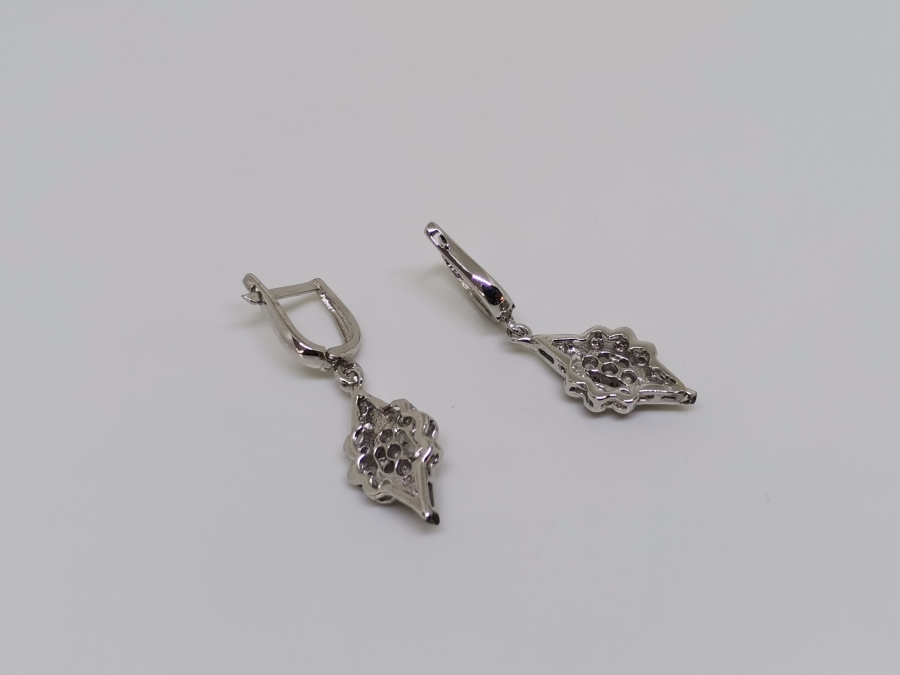 MEKİK MODELİ PIRLANTA TAŞLI KÜPE