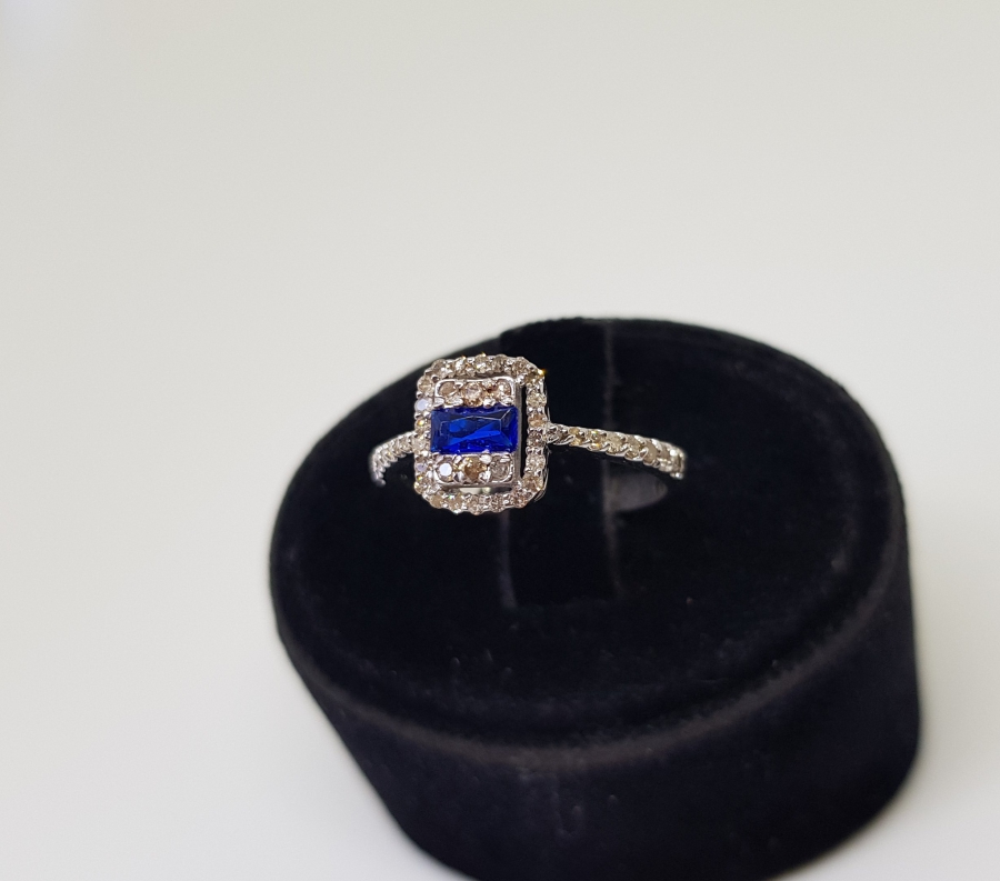 SAFİR VE PIRLANTA TAŞLI KALİBRE MODEL YÜZÜK