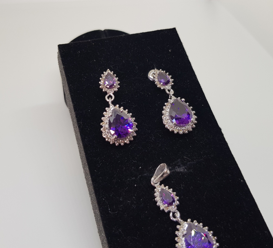 AMETİST VE PIRLANTA TAŞLI DAMLA MODEL KOLYE KÜPE TAKIMI