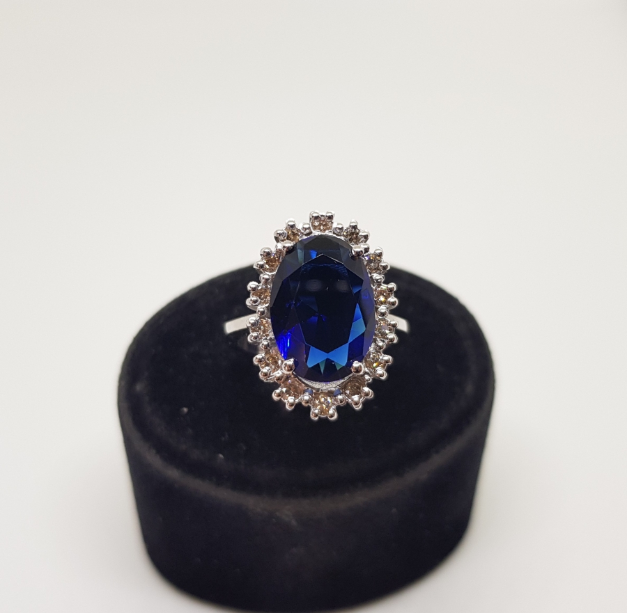 SAFİR VE PIRLANTA TAŞLI FRANSIZ MODEL YÜZÜK