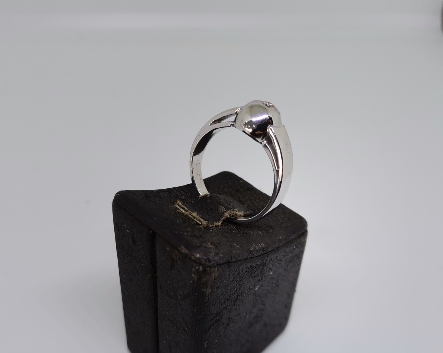 TEK TAŞ PIRLANTA YÜZÜK