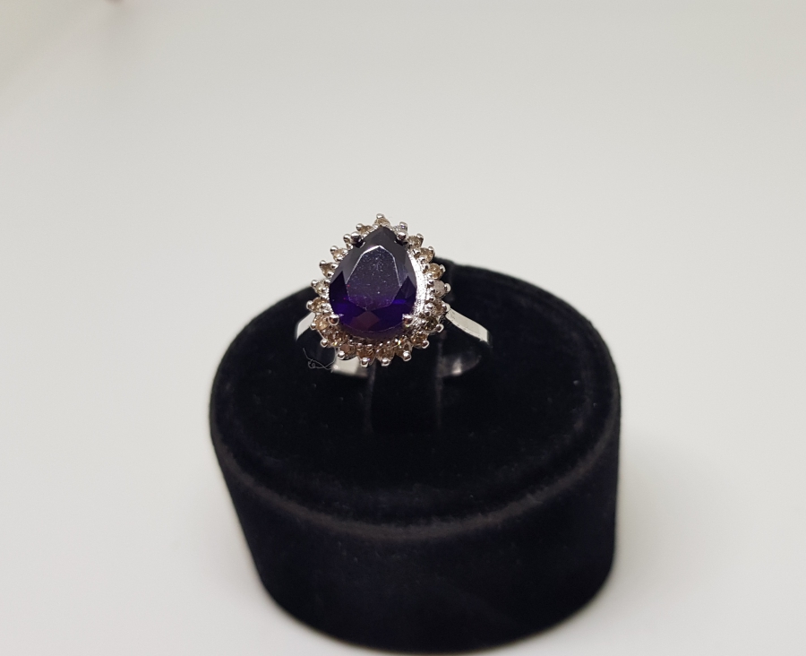 DAMLA MODEL AMETİST VE PIRLANTA TAŞLI YÜZÜK
