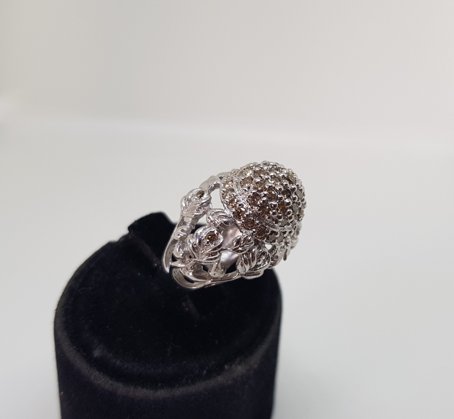 KABARTMA FORMLU PIRLANTA TAŞLI YÜZÜK