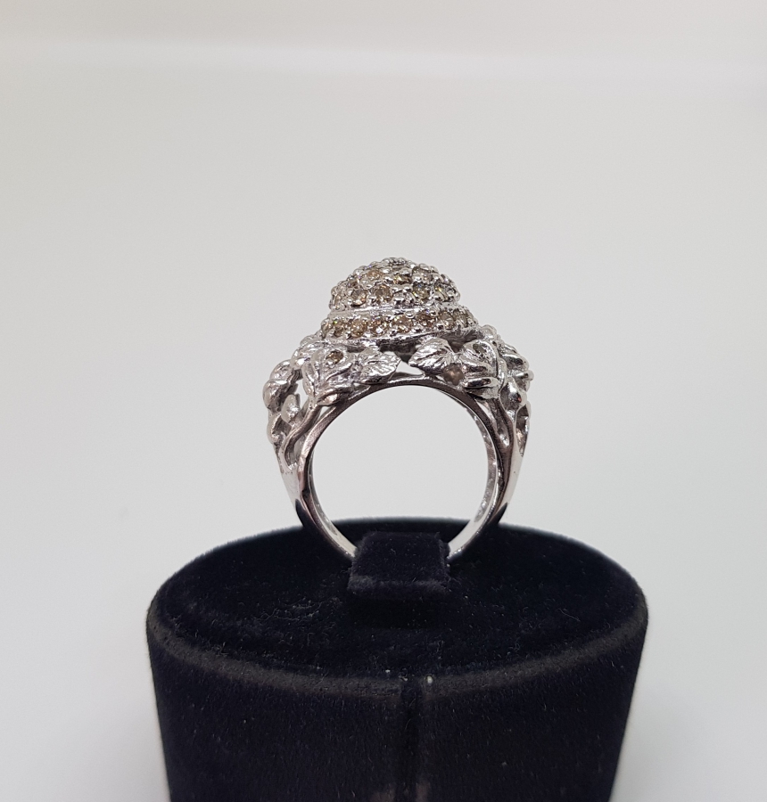 KABARTMA FORMLU PIRLANTA TAŞLI YÜZÜK