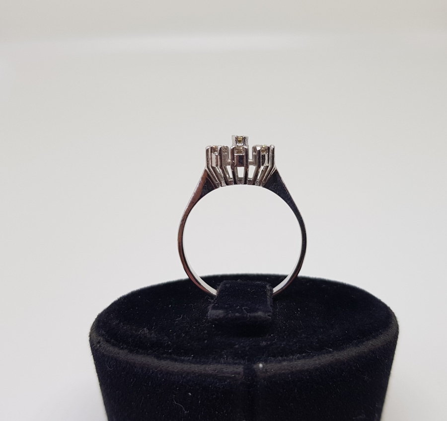 KARTANESİ MODELİ PIRLANTA TAŞLI YÜZÜK