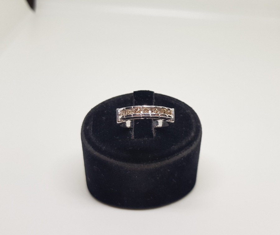 PIRLANTA TAŞLI YEDİTAŞ SIRA MODEL YÜZÜK