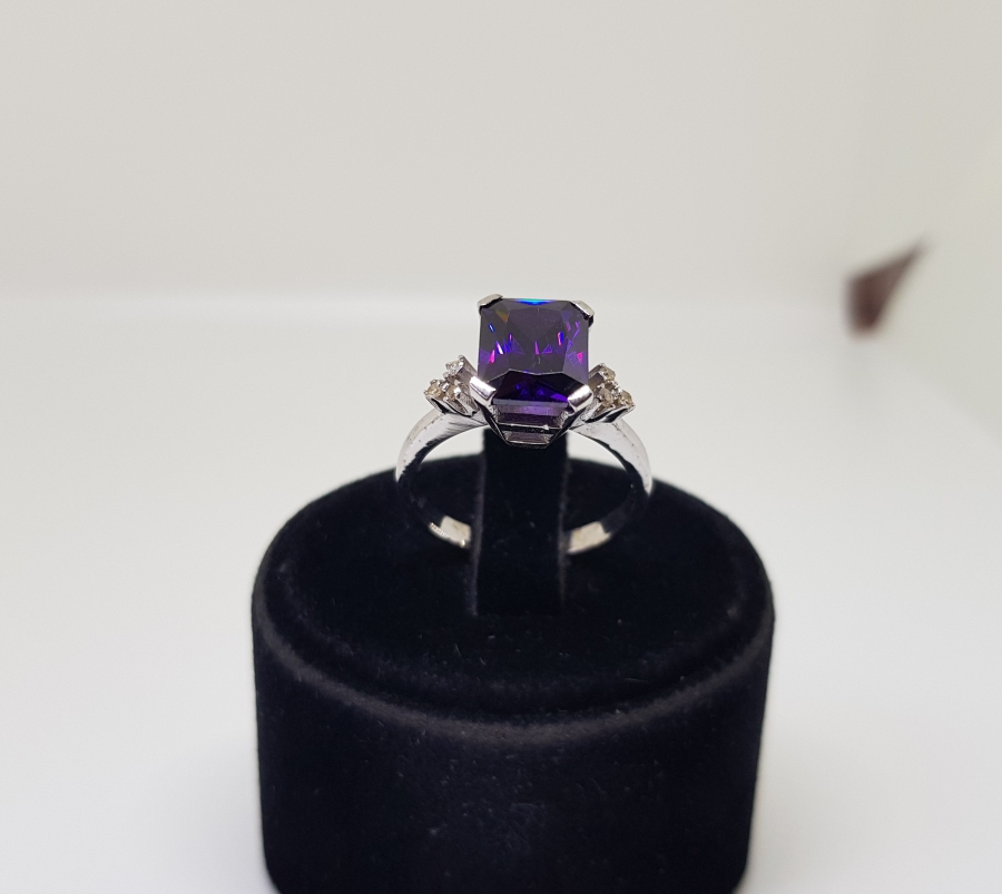 AMETİST VE PIRLANTA TAŞLI ANTİK MISIR MODELİ YÜZÜK