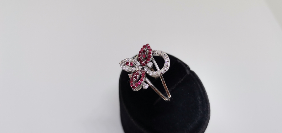 FİYONK MODEL YAKUT VE  PIRLANTA TAŞLI YÜZÜK