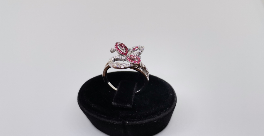 FİYONK MODEL YAKUT VE  PIRLANTA TAŞLI YÜZÜK