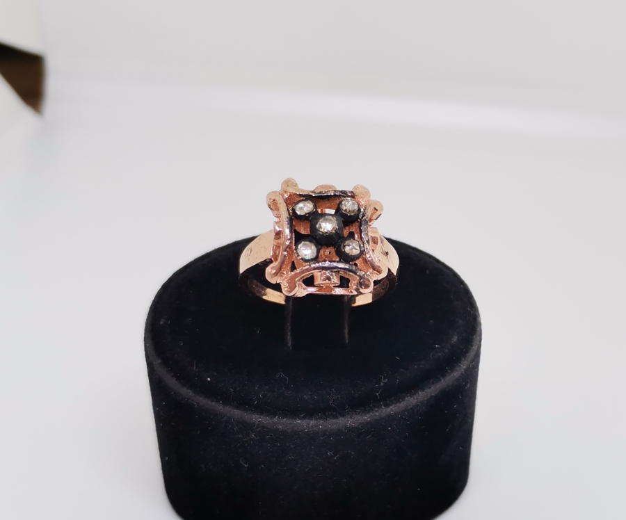 KARE MODEL ELMAS TAŞLI YÜZÜK